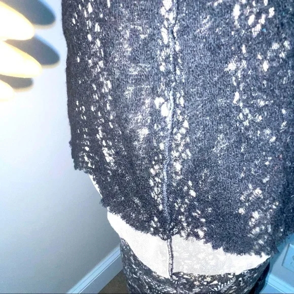 Pete Wool Sweater – Crew Neck, Long Sleeves, Raw Edge Hem – Black & Tan - Picture 6 of 13